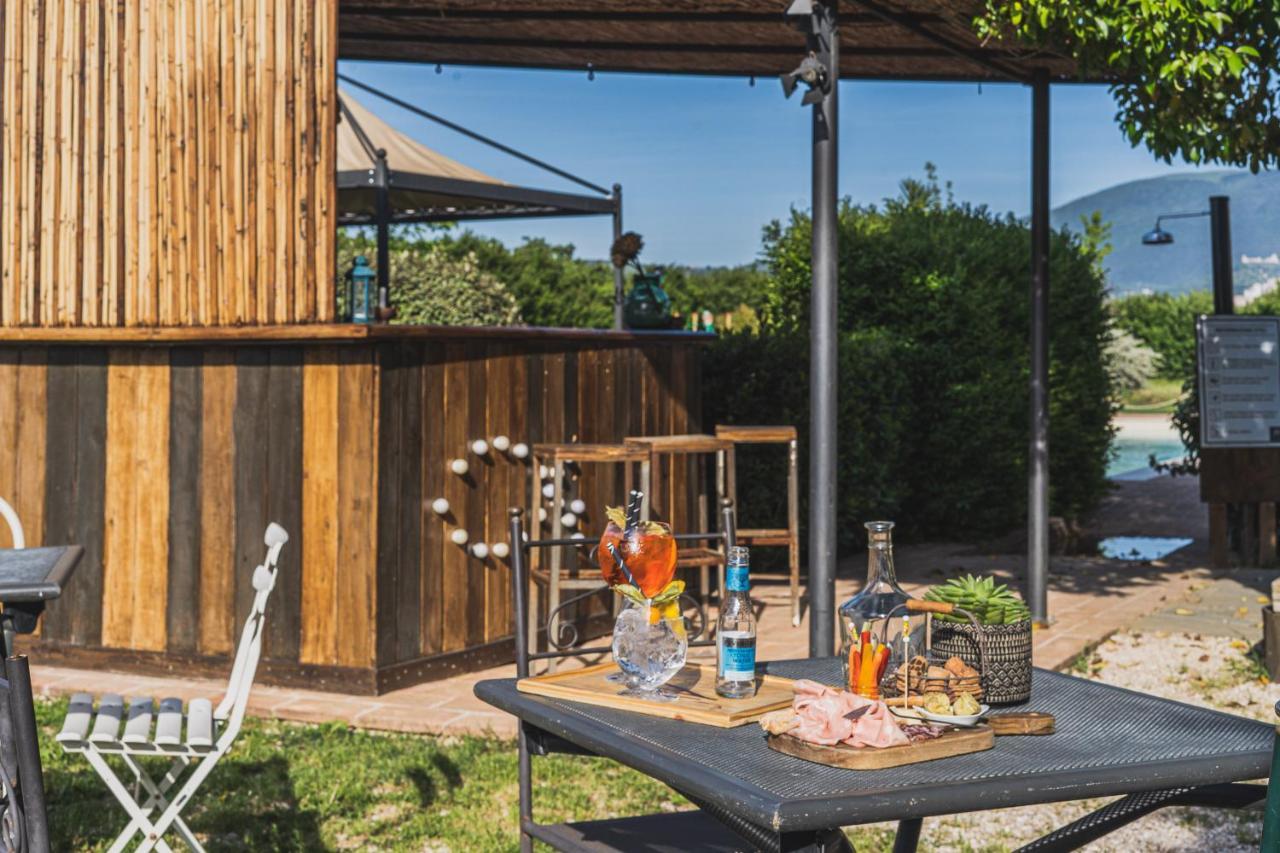 Favorita Food&Wine Resort Bastia Umbra Exterior foto